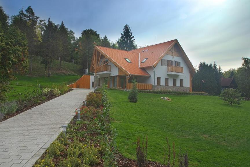 Aliret Vadaszhaz Sagvar Exterior photo